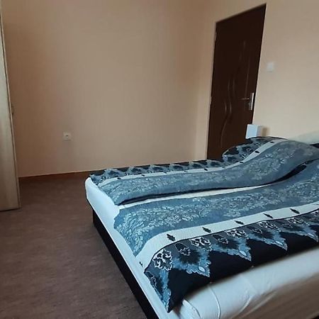 Rozika Apartman Ii. Гайдусобосло Екстер'єр фото
