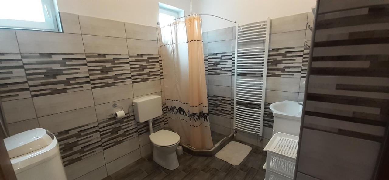 Rozika Apartman Ii. Гайдусобосло Екстер'єр фото